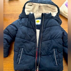boden navy blue jacket 
In great condition
Very warm
